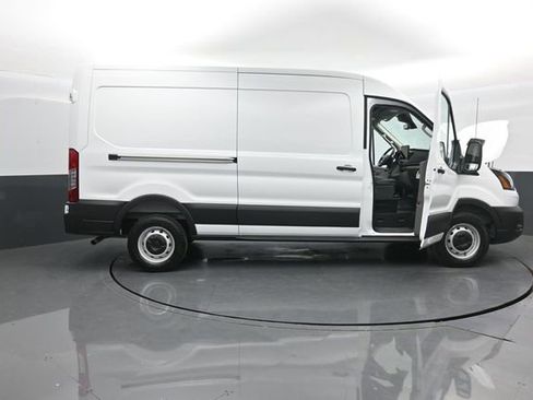 New 2026 Ford Transit 250 148 Medium Roof image 33