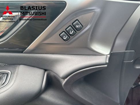 Used 2023 Subaru Outback Touring XT AWD/4WD image 26