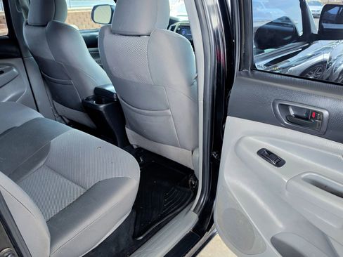 Used 2015 Toyota Tacoma PreRunner w/ TRD Sport Package image 34