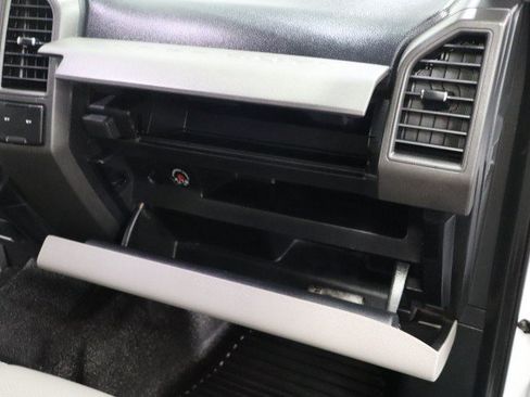 Used 2018 Ford F250 XL w/ Power Equipment Group AWD/4WD image 54