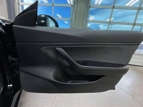 Used 2018 Tesla Model 3 Long Range image 24