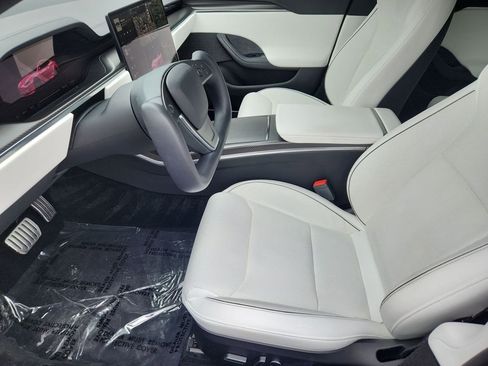 Used 2022 Tesla Model S Plaid image 23