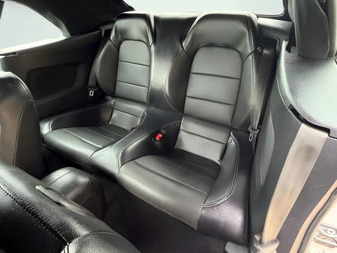 Used 2019 Ford Mustang Premium RWD image 19