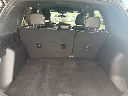 Used 2025 Ford Escape ST-Line FWD image 5