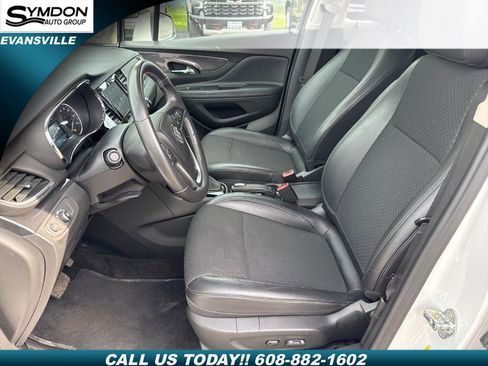 Used 2022 Buick Encore Preferred w/ Safety Package image 7