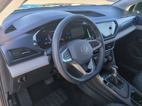 Used 2024 Volkswagen Taos SE image 10