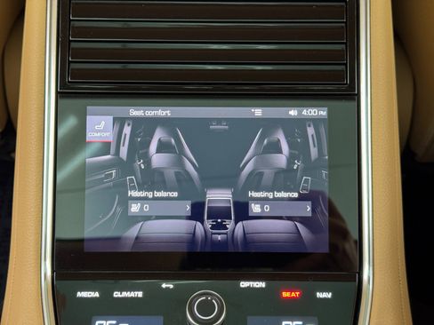 Used 2021 Porsche Panamera w/ Premium Package image 36