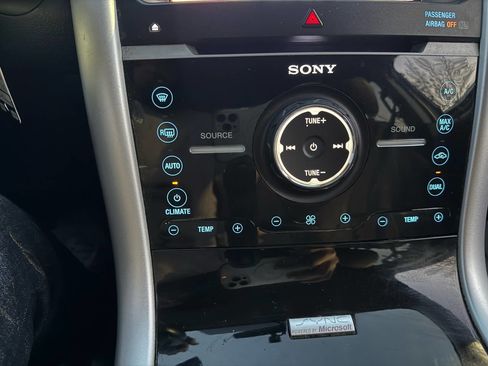 Used 2013 Ford Edge Limited AWD/4WD image 17