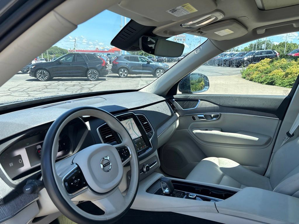 Certified 2023 Volvo XC90 B6 Plus AWD/4WD image 16