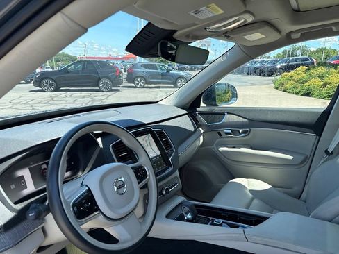 Certified 2023 Volvo XC90 B6 Plus AWD/4WD image 16