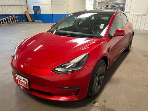 Used 2023 Tesla Model 3 Standard Range RWD image 7