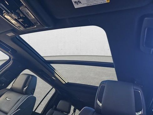 New 2026 Cadillac Escalade ESV Luxury w/ Touring Package image 32