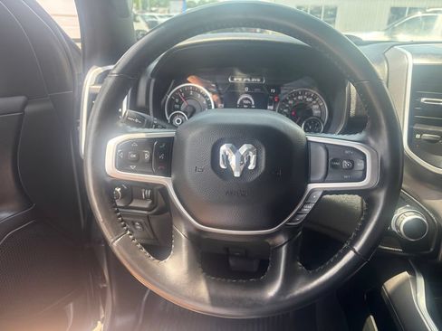 Used 2022 RAM 1500 Big Horn AWD/4WD image 12