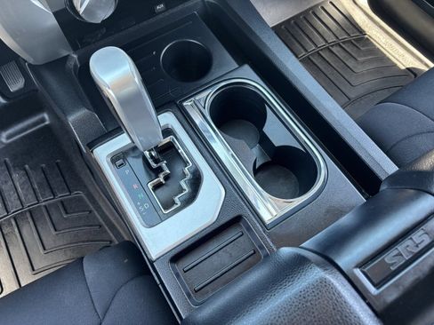 Used 2019 Toyota Tundra SR5 w/ SR5 Convenience Package RWD image 25