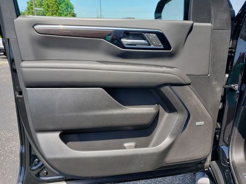 New 2026 Chevrolet Tahoe Z71 w/ Comfort Package image 13