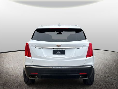 Used 2017 Cadillac XT5 Luxury w/ LPO, Wheel Lock Package image 4