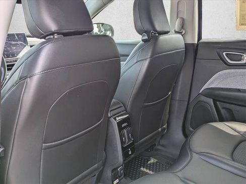 Used 2022 Jeep Compass Latitude w/ Convenience Group FWD image 19