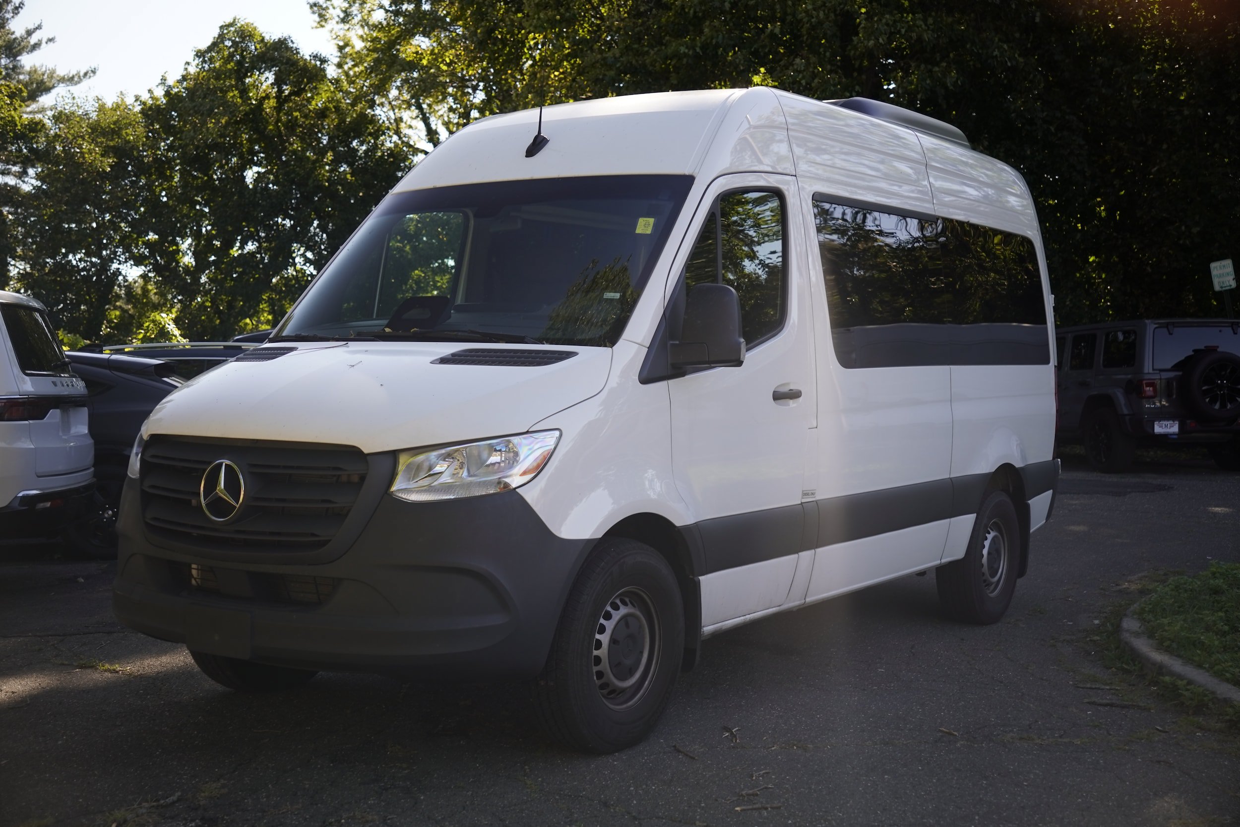 Used 2025 Mercedes-Benz Sprinter 2500 image 2