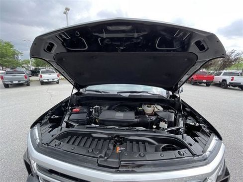 Certified 2024 Chevrolet Silverado 1500 High Country w/ Technology Package image 31