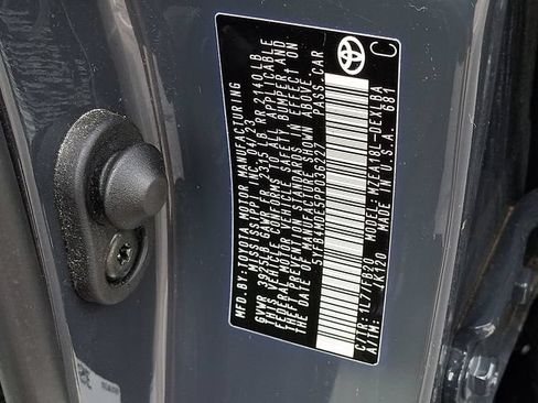 Certified 2023 Toyota Corolla LE w/ Carpet Mat Package (TMS) FWD image 26