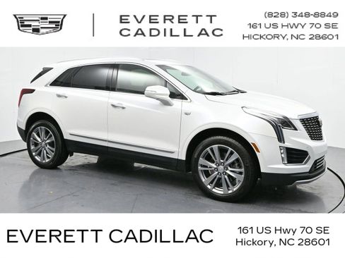 Certified 2024 Cadillac XT5 Premium Luxury w/ LPO, Floor Liner Package image 1