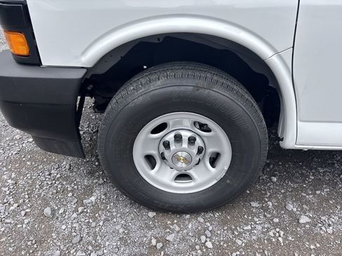 New 2025 Chevrolet Express 2500 w/ Driver Convenience Package image 13