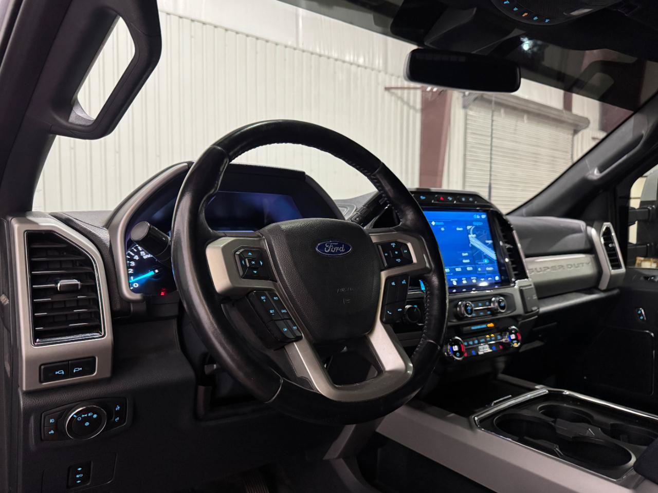 Used 2022 Ford F250 Lariat w/ Lariat Value Package AWD/4WD image 5