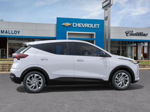 New 2027 Chevrolet Bolt LT w/ Comfort Package FWD image 30