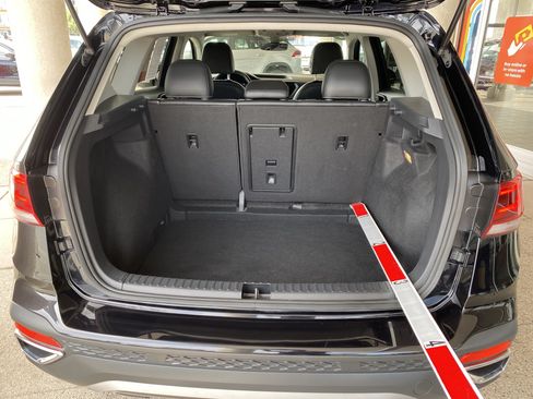 Certified 2023 Volkswagen Taos SE FWD image 16