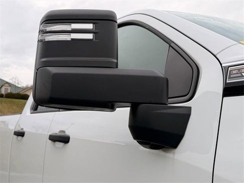 Used 2024 GMC Sierra 2500 Pro w/ Convenience Package image 19