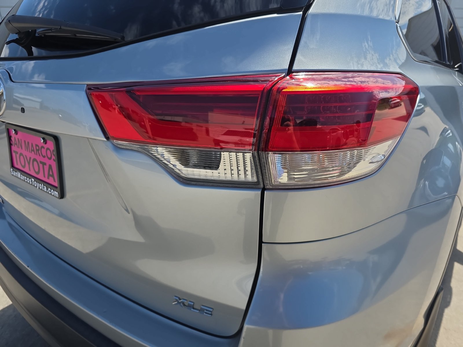 Used 2017 Toyota Highlander XLE FWD image 30