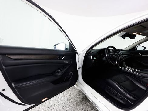 Used 2018 Honda Accord EX-L image 22