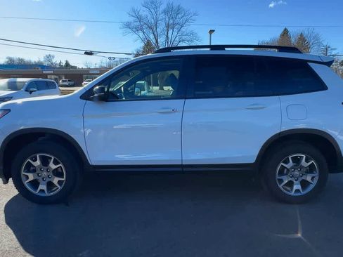 Used 2023 Honda Passport TrailSport image 5