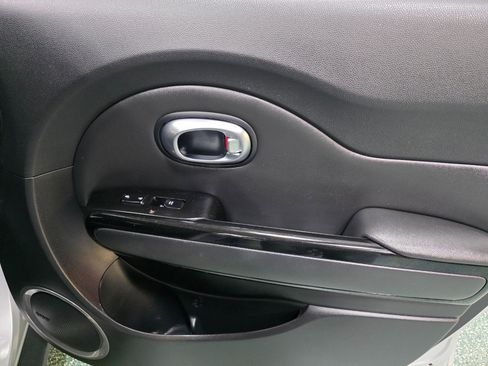 Used 2014 Kia Soul ! w/ Sun & Sound Package image 23
