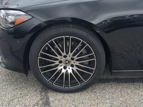 Used 2025 Mercedes-Benz C 300 4MATIC Sedan image 10