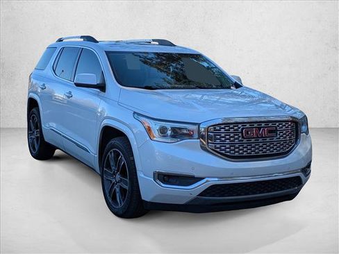 Used 2017 GMC Acadia Denali image 8