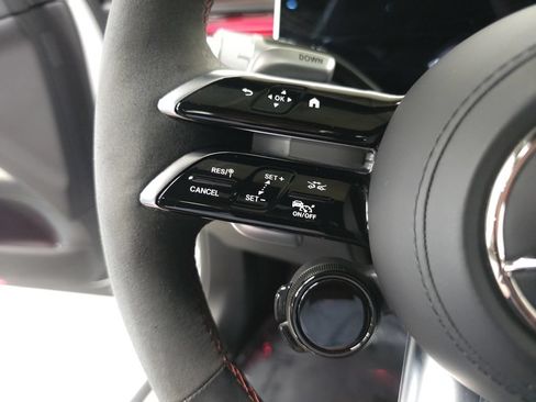 Used 2024 Mercedes-Benz S 63 AMG S w/ Carbon Fiber Exterior Package image 11