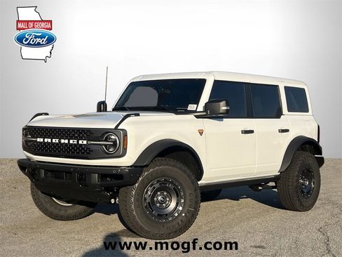 New 2025 Ford Bronco Badlands image 1