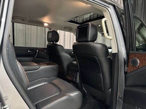 Used 2020 Nissan Armada Platinum w/ Captain's Chairs Package RWD image 12