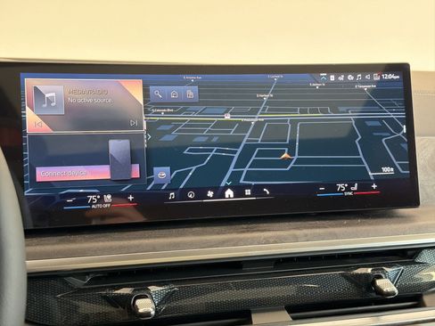 New 2026 BMW X5 xDrive50e w/ Premium Package AWD/4WD image 23