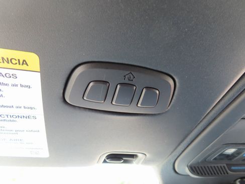 Used 2022 Ford Bronco Wildtrak image 40