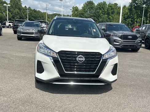 Used 2024 Nissan Kicks SV FWD image 9