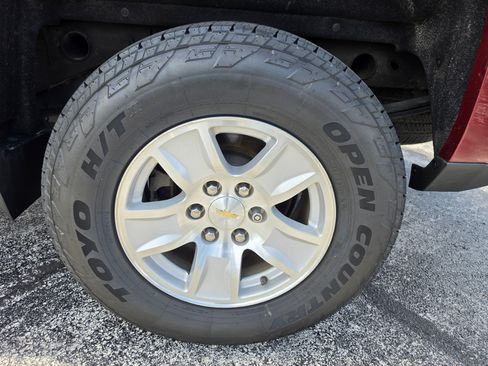 Used 2015 Chevrolet Silverado 1500 LT w/ LT Convenience Package AWD/4WD image 15