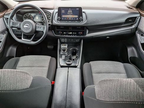 Used 2023 Nissan Rogue SV image 17