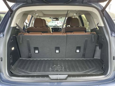 Certified 2025 Subaru Ascent Touring w/ Popular Package #2 image 31