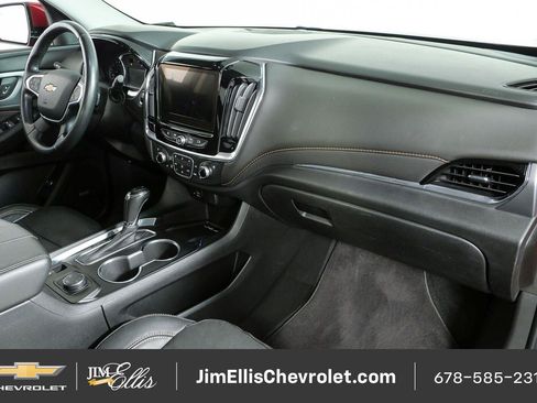 Used 2020 Chevrolet Traverse Premier AWD/4WD image 24