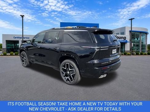 New 2026 Chevrolet Traverse High Country w/ LPO, Floor Liner Package AWD/4WD image 5