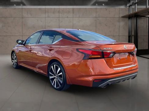 Used 2022 Nissan Altima 2.5 SR image 3