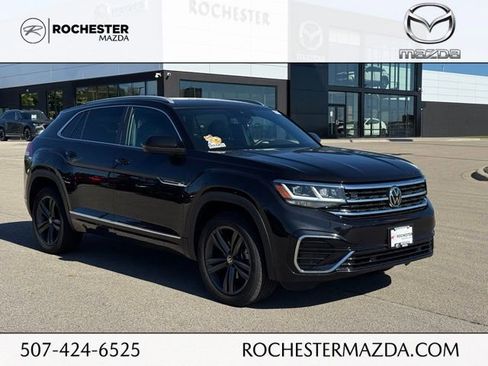 Used 2022 Volkswagen Atlas Cross Sport SEL R-Line AWD/4WD image 1