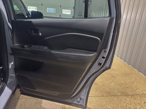 Used 2022 Honda Pilot Sport image 32